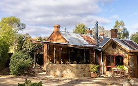 On Golden Point - Stone Cottage In Chewton